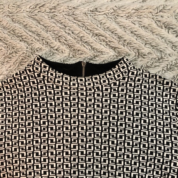 Structured crop top - Picture 2 of 3